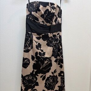 White House Black Market Cocktail Dress size 00
